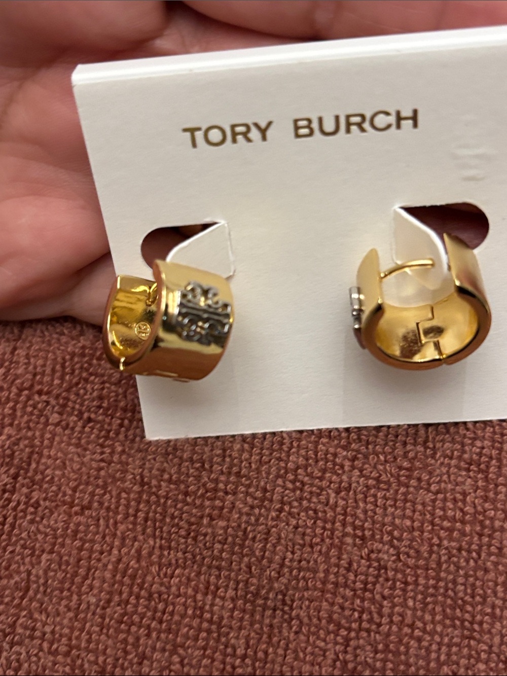 Accessories Subcategory Identification - Picture 2 of 5
